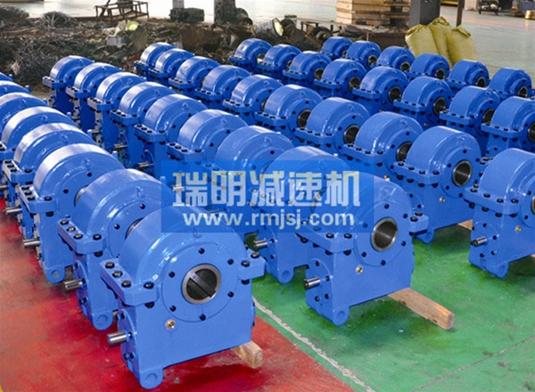 A200鋼廠專(zhuān)用平面二次包絡(luò)減速機(jī)